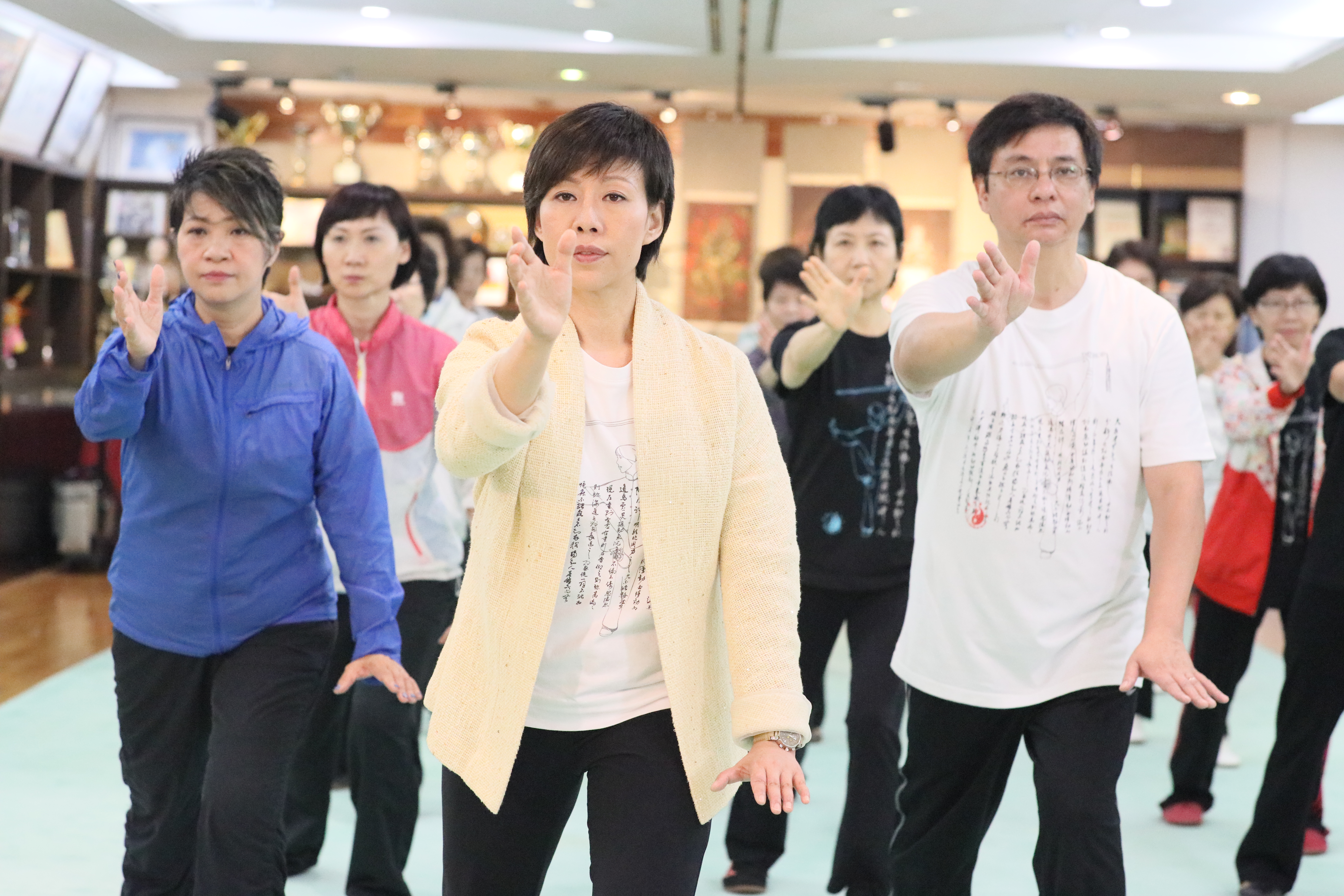 由虛實中多了解自我